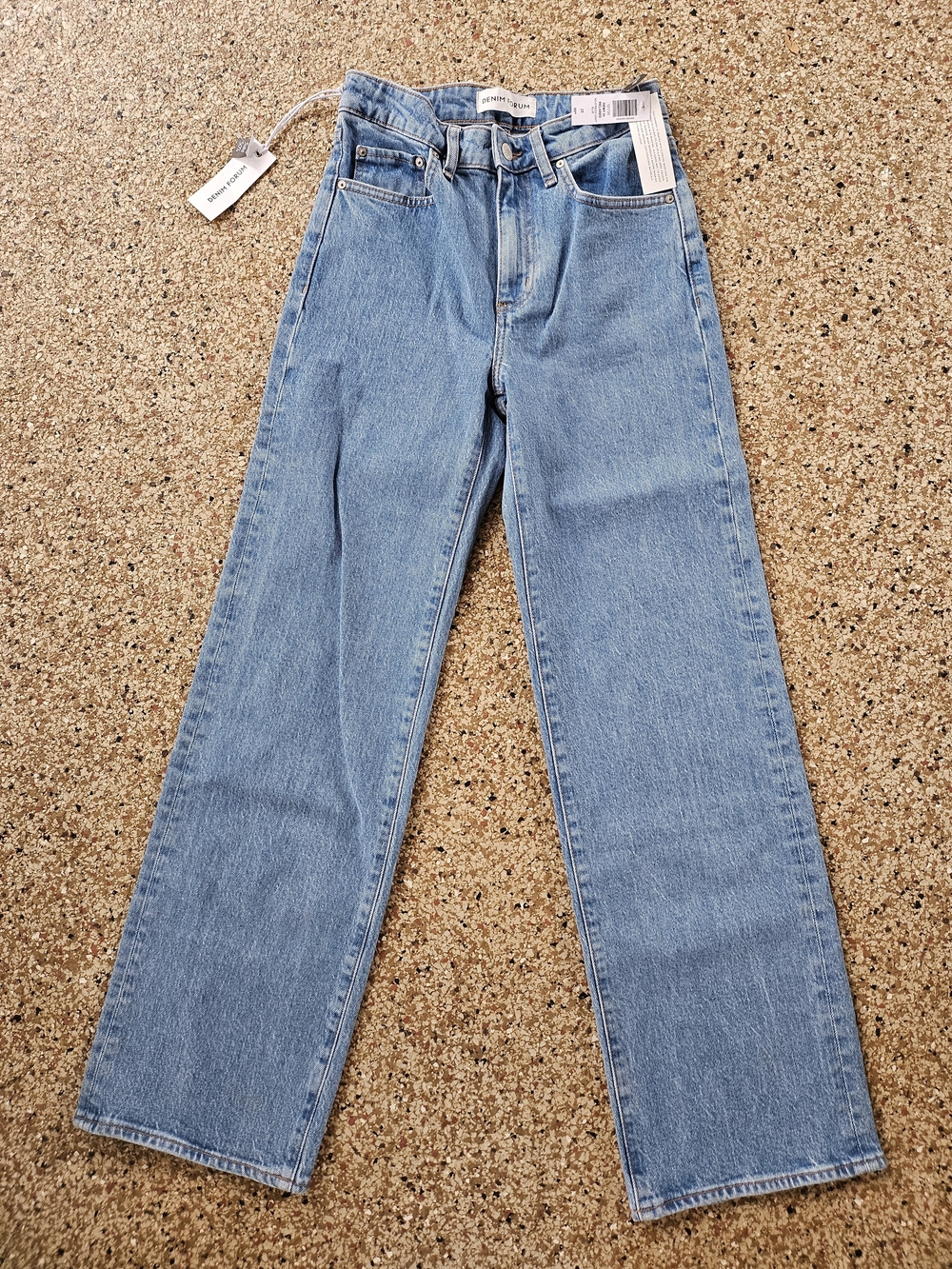 New W Tag Denim Forum Remy High Relaxed Classic Straight Light Blue Jeans 25